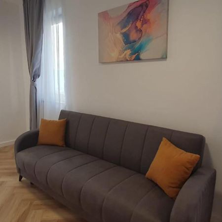Cinque Stelle Hotel Apartments 클루지나포카 외부 사진