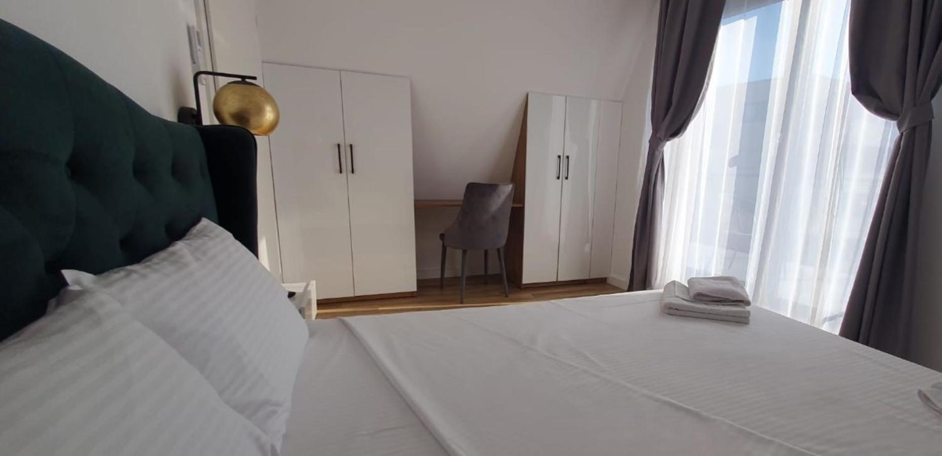 Cinque Stelle Hotel Apartments 클루지나포카 외부 사진