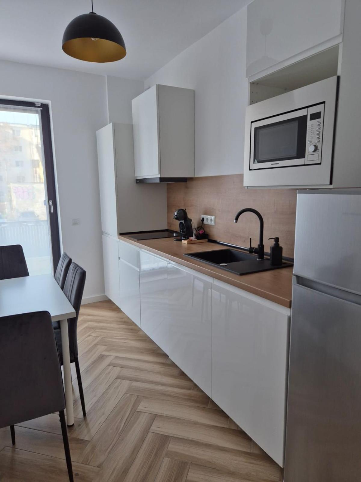 Cinque Stelle Hotel Apartments 클루지나포카 외부 사진