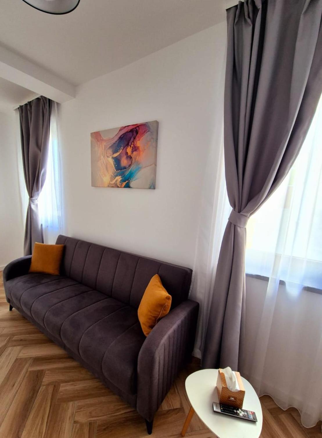 Cinque Stelle Hotel Apartments 클루지나포카 외부 사진